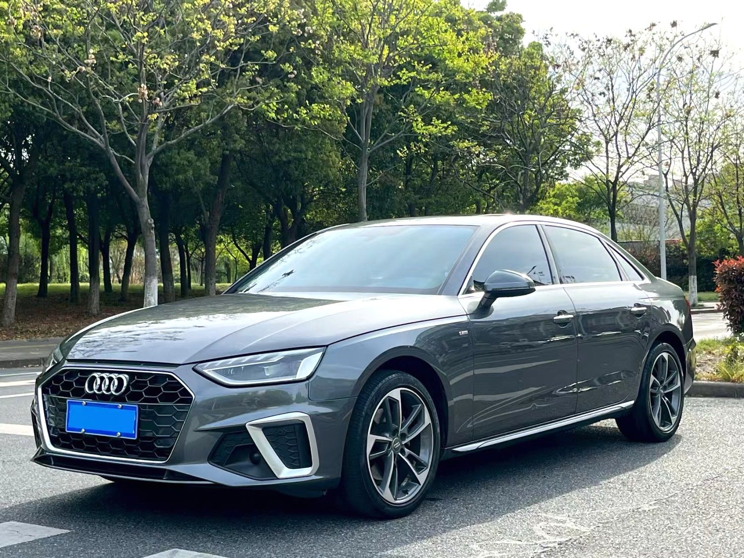奥迪 2020款奥迪A4L 40 TFSI 时尚动感型 